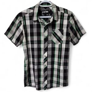 Zoo York Plaid Short Sleeve Button Down Shirt